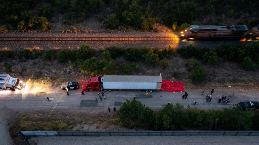 Death Toll Rises to 53 After Illegal Immigrants Found Dead in Abandoned Truck in Texas