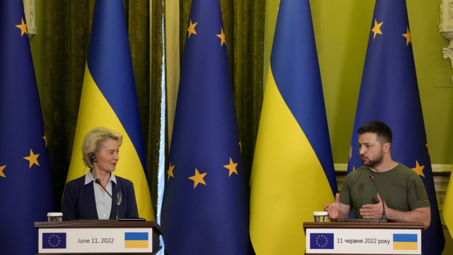 European Union Makes Ukraine a Candidate for EU Membership