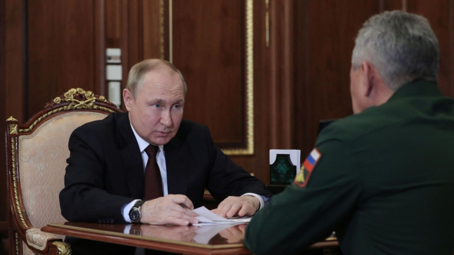 Putin Declares Victory in Embattled Donbass Region of Luhansk