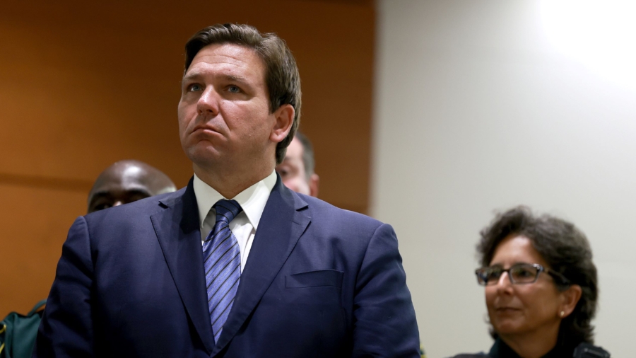 DeSantis Pulls Out of New York Midterm Fundraiser Over ‘Unforseen Tragedy’