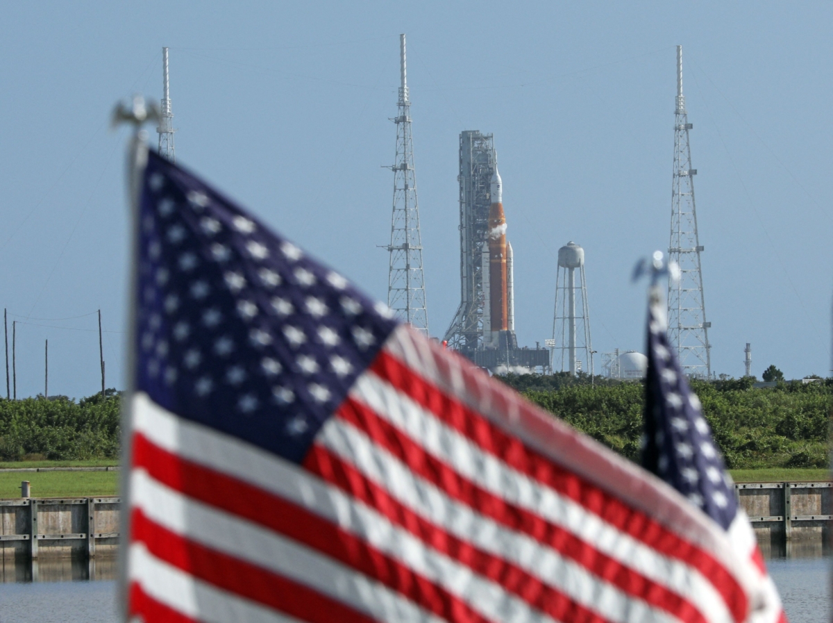 Artemis I unmanned lunar rocket