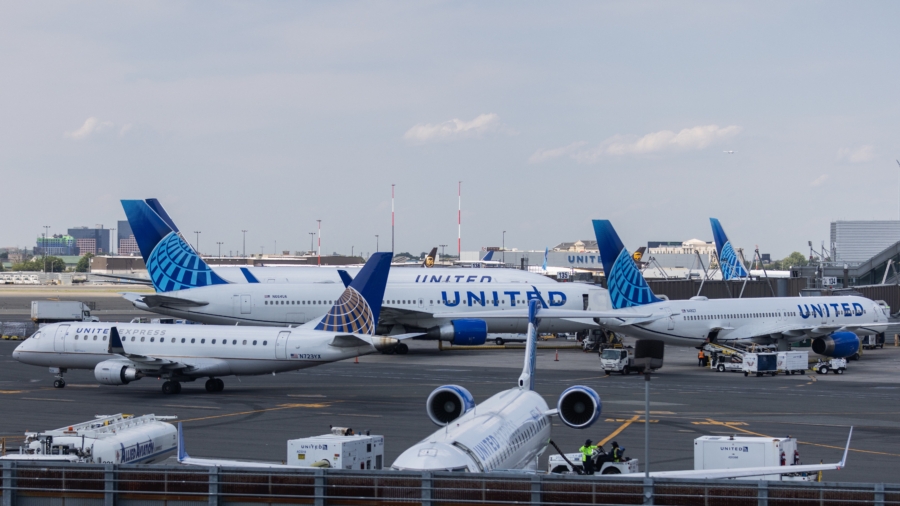 United Airlines Flight Makes Emergency Landing at New Jersey’s Newark Airport