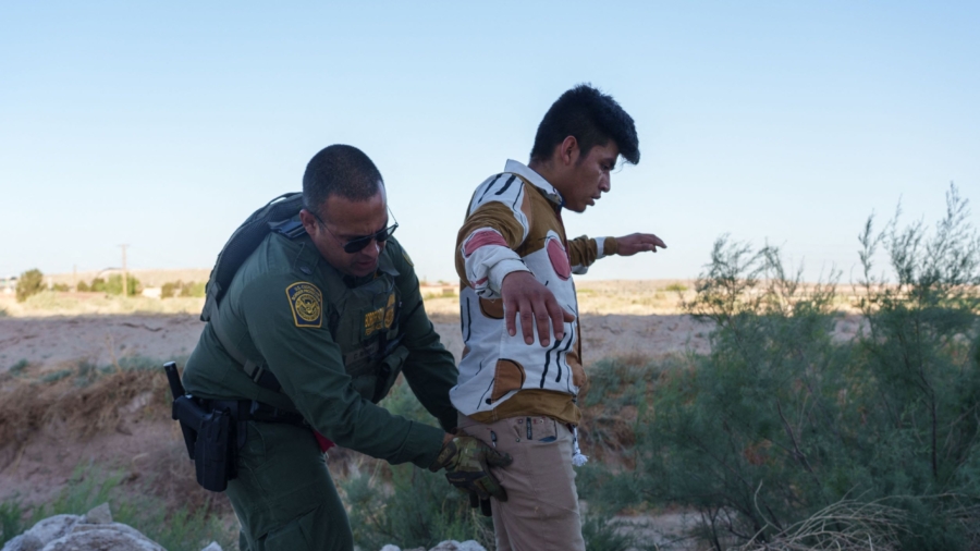 US-Mexico Border Arrests Top 2 Million in a Year for the First Time in History