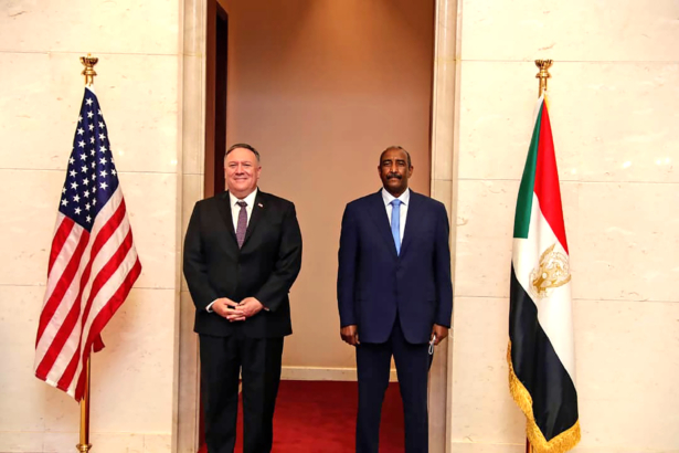Mike Pompeo and Abdel-Fattah Burhan