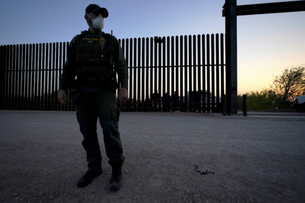 A U.S. border agent