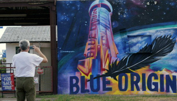 makes a photo of a Blue Origin