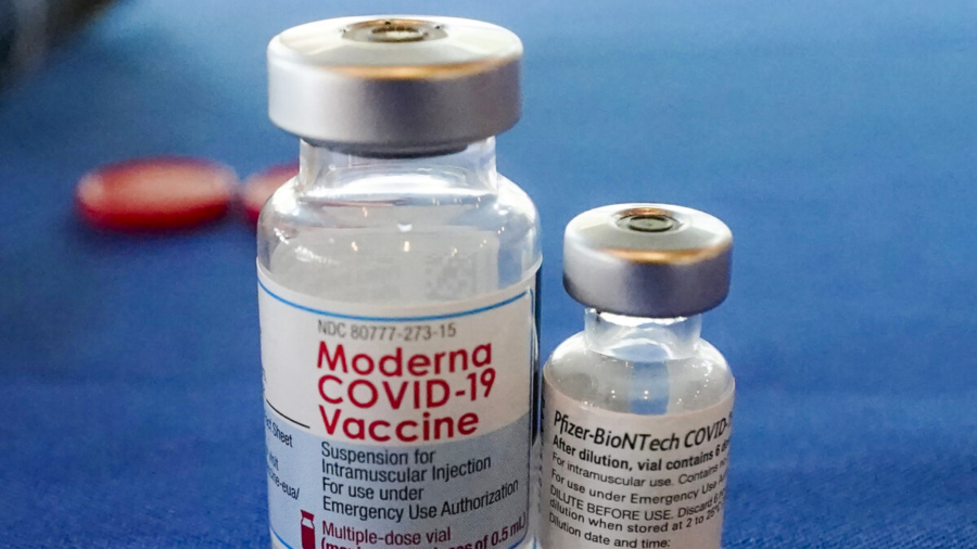 Moderna’s COVID-19 Vaccine 4 Times More Likely to Cause Heart Inflammation Than Pfizer’s: Study