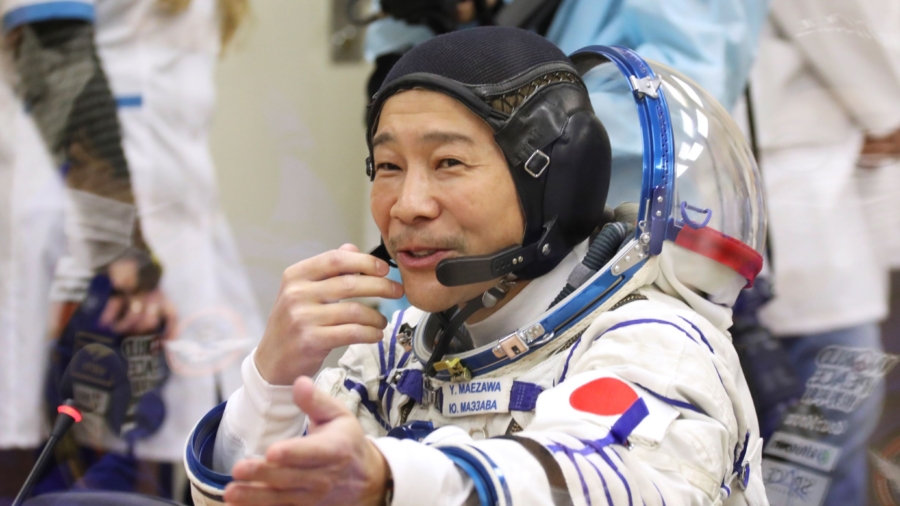 Japanese Tycoon Takes Off for International Space Station